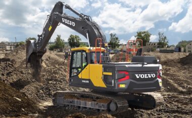 Volvo EC200E 20-ton Excavator